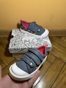 NOWE Trampki Clarks City Vibe K – r. 27 – Haftowane kwiaty – BOX