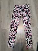 Leginsy w rozmiarze 128 