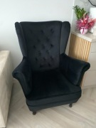 FOTEL USZAK GŁĘBOKO PIKOWANY GLAMOUR PODNÓŻEK PUF