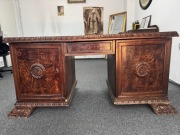 Biurko drewniane, antyk, neorenesansowe ok. 1900 r. Do renowacji.
