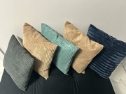 PODUSZKI 40X40 cm NOWE --możliwe różne kolory i wymiary !!!