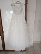 suknia ślubna i bolerko