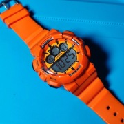 zegarek LORUS sportowy cyfrowy 10 BAR – pomarańczowy