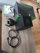 Konsola Xbox Series X + 2 Pady + 2 akumulatory + pełne okablowanie