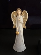 Duży Anioł ze złotym sercem, elegancki i dostojny