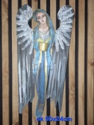 Płaskorzeźba anioł bieszczadzki z lampionem 