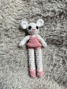 Szydełkowany pluszak mysz baletnica 