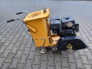 Piła przecinarka jezdna do asfaltu i betonu
