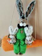 Zabawna dekoracja wielkanocna z zajączkami na ścianę drzwi, pokój dziecięcy