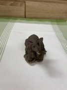 Figurka słoń z trąbą do góry