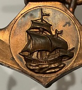 termometr pokojowy kotwica z pieknym statkiem, vintage prl metalowa