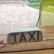 Stary kogut Taxi PRL 