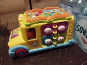 Wesoly interaktywny autobus