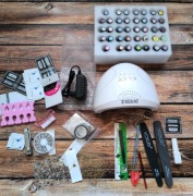 Zestaw do robienia paznokci żelowych z lampą uv i lakierami