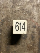 PRZEKAŹNIK 614 AUDI A4B6  8E0951253