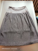 Spódnica r.40, długość 3/4, szara