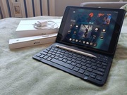 Apple iPad 2021 10,2 w ochronnym etui z klawiaturą i rysikiem Apple