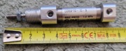 Siłownik pneumatyczny SMC CD85F10-10-B