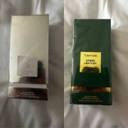 Perfumy unisex Tom Fird soleil neige i Tom Ford ombre léather.