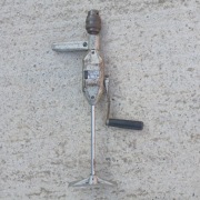 Stara ręczna wiertarka z PRLu 