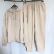 Komplet damski Dresowy Set kremowy NIKE r. 40 bawełna 100% stan bdb