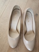 Buty marki sala skóra jasne r. 39 NOWE