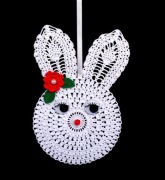 Zawieszka ozdoba na okno szydełkowa Zajączek biały (Z124)