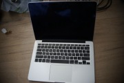 Apple MacBook Pro A1502 uszkodzony po zalaniu niewykrywa dysku