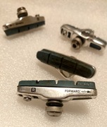 Okładziny REYNOLDS + SwissStop Hamulcowe Carbon karbon 4 sztuki kpl