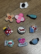 Przypinki do butów charms crocs medyczne