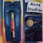 Acne Studios W34 L32 jeansy