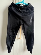 Spodnie dresowe Dziecięce SINSAY czarne 8 lat 128 cm