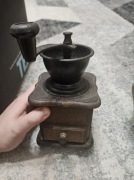 Młynek drewniany do kawy 