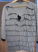 Sweter rozm.14 M&S PER UNA ozdobne falbanki