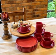 Komplet MISOLI  talerze + kubki, kwadrat, beż / szary/ czerwony/ biały