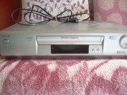 SONY MAGNETOWID SLV-SE720D + PILOT + KOLEKCJA "ALIEN"