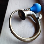 Antyczna trąbka klaksonowa do samochodu