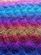 Ażurowy cieniowany szal (odcienie rudego, fioletu i niebieskiego)