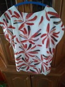 bluska w wzory piór