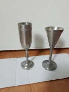 Cynowe kielichy do wina