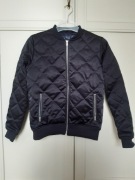 Kurtka bomberka satynowa pikowana Missguided