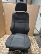 Turny  Evo Wysuwany i opuszczany fotel do samochodu(2 razy używany)