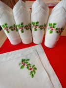 Ręcznie haftowane serwetki świąteczne 