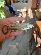 Złota Rybka otwieracz do butelek dla wędkarza 