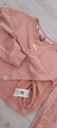 8.  PUMA UROCZA FIRMOWA BLUZA  140.