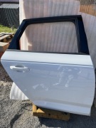 Drzwi prawe tył Audi a4 B9 przedlift avant białe LS9R