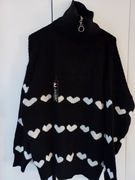Sweter czarny z serduszkami z zamkiem 