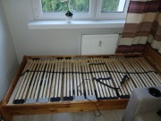  Stelaż  elektryczny  do łóżka 90 x 200 cm łóżko gratis dla chętnych 