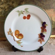 Royal Worcester Evesham Vale, talerz śniadaniowy deserowy