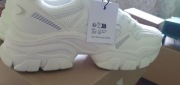 Białe buty sneakersy Yourturn 37